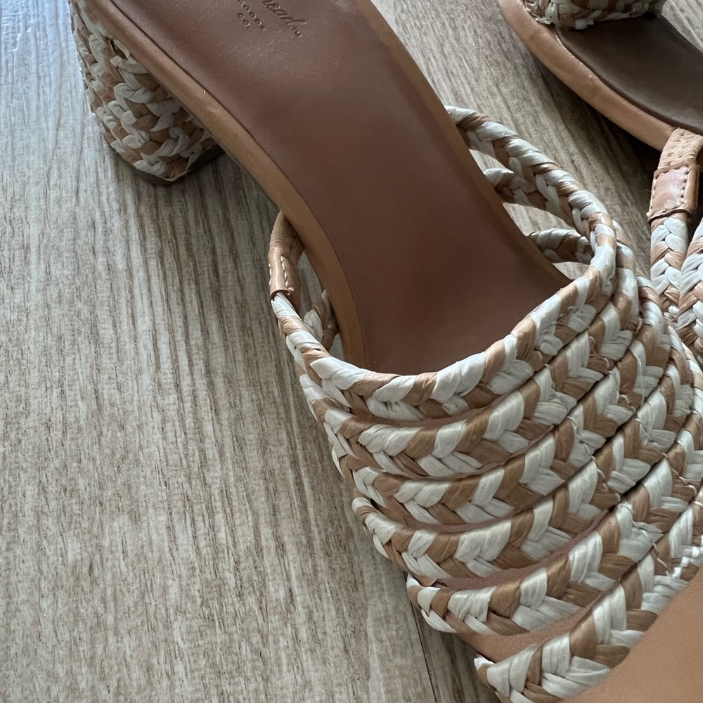 Universal Thread Block Heel Sandals - Picture 6 of 6